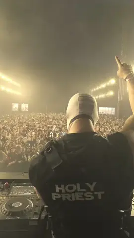 CREAMFIELDS SET IS HERE ❤️‍🔥 Love you all for that crazy night - just peak energy 😍 #hardtechno #techno #rave #raver #harderstyles 