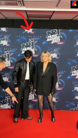 👶 La Chanteuse Louane Annonce avec Joie qu'elle est Enceinte Un bonheur immense partagé avec ses fans 🌸✨ 👉 Félicite Louane en commentaire ❤️ #Louane #Grossesse #Bonheur #People #Actu 