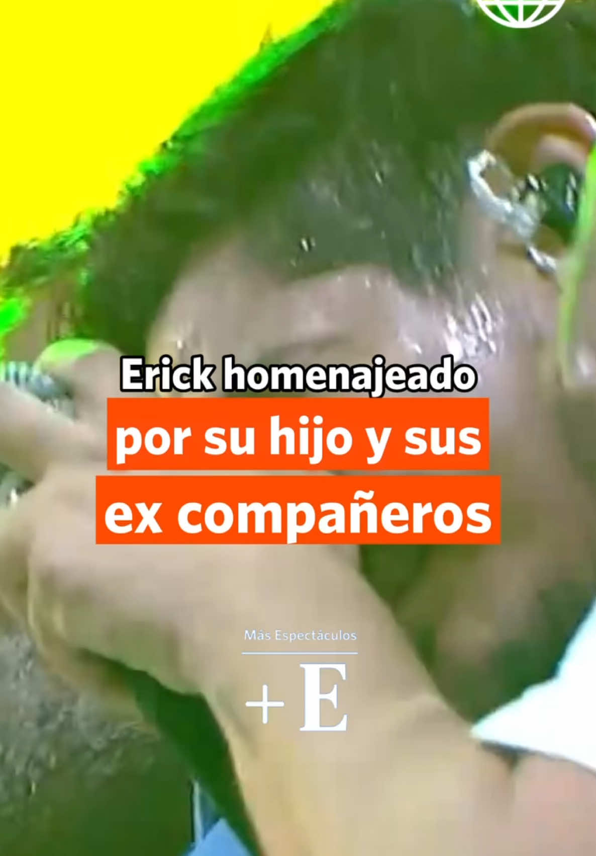 ¡WOW!🥺 Erick Elera fue homenajeado en “Fusión” y recibió lindas palabras de su hijo y sus ex compañeros de AFHS.😯🥺 De lunes a viernes no te pierdas #MásEspectáculos [Mira los programas completos y 100% GRATIS* -Solo Perú- en #tvGO] [Link en la BIO ↑]