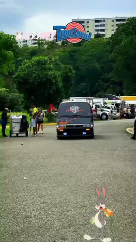 🐰L👀NEY TUNES SQUAD CUSTOM MINIVAN | WARNER BROS FINEST #nganyasyndicate #nganyakenya #matatuculture #matwanamatatuculture #fyp 