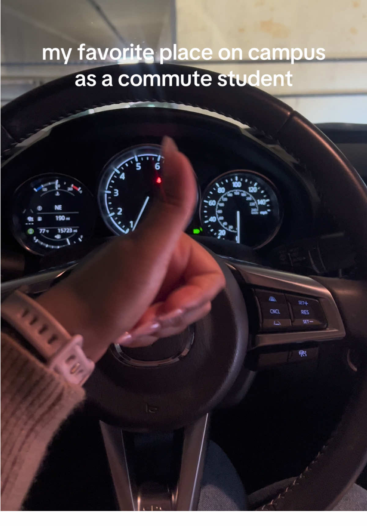 jk, im usually at the library and its very nice but I was just overstimulated today after my exam 😭😭 but if you’re asking yourself weather to commute or stay on campus, don’t commute :/ #gsu #atlanta #campuslife #commuterlife #college 