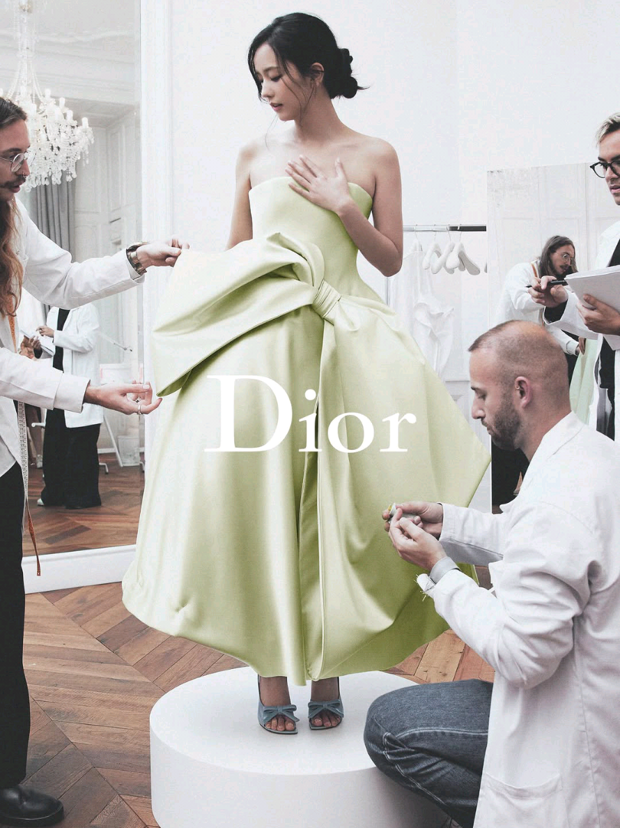 👰🏻‍♀️ CÔ DÂU JISOO TRONG CUỘC HÔN NHÂN HOÀN HẢO VỚI TỔNG TÀI DIOR 💍 #DiorSS26 #JISOO #JISOOxDior #PFW 