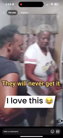 The old fashion way of (Do Not Disturb) with an old house phone🤣🤣#fyp #oldphone #hilarious 