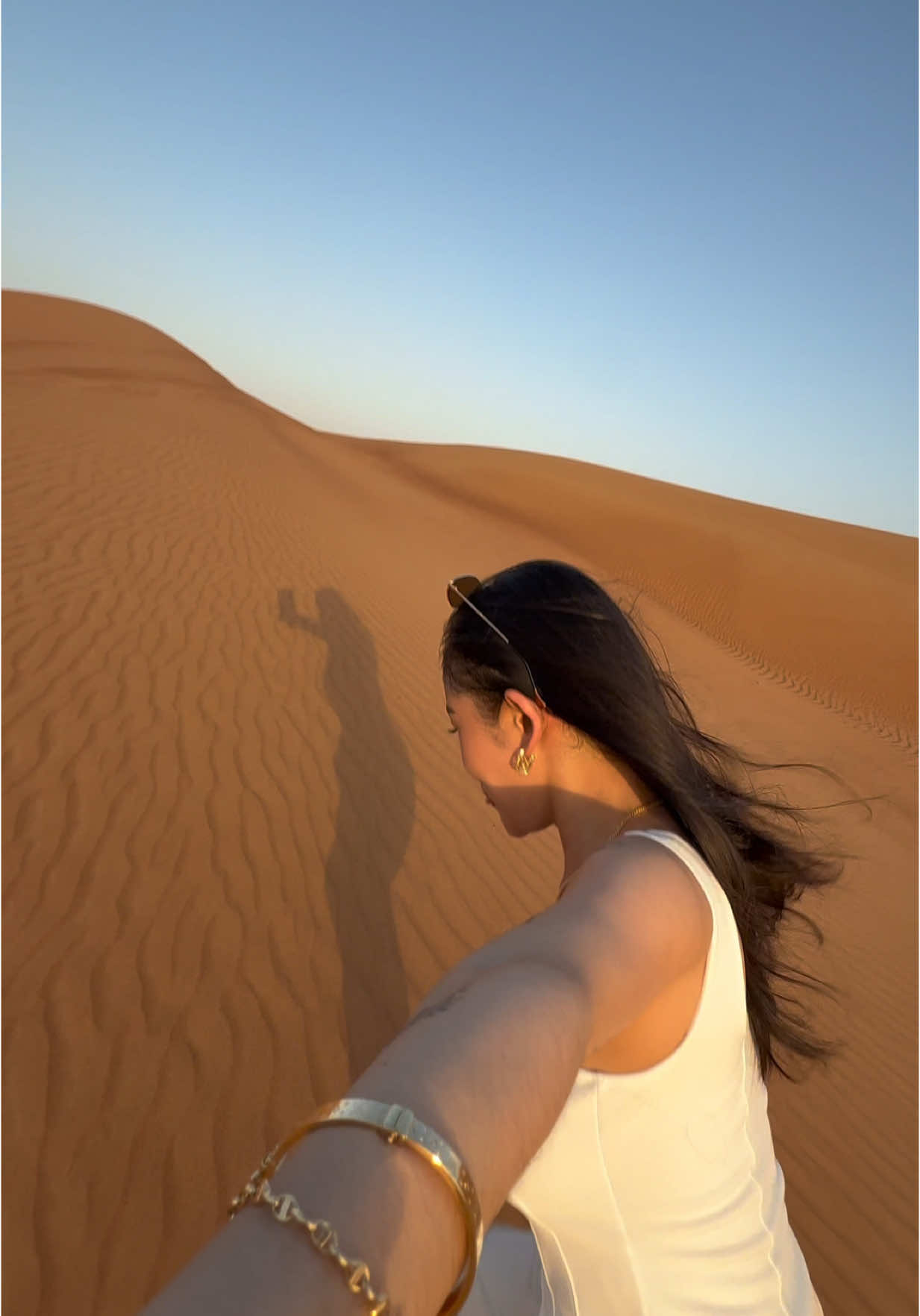 Kahit 1000x pako magpaka rollercoaster sa buhangin, ayos lang! Will forever treasure this moment 💫💛 #Dubai #DesertSafari 