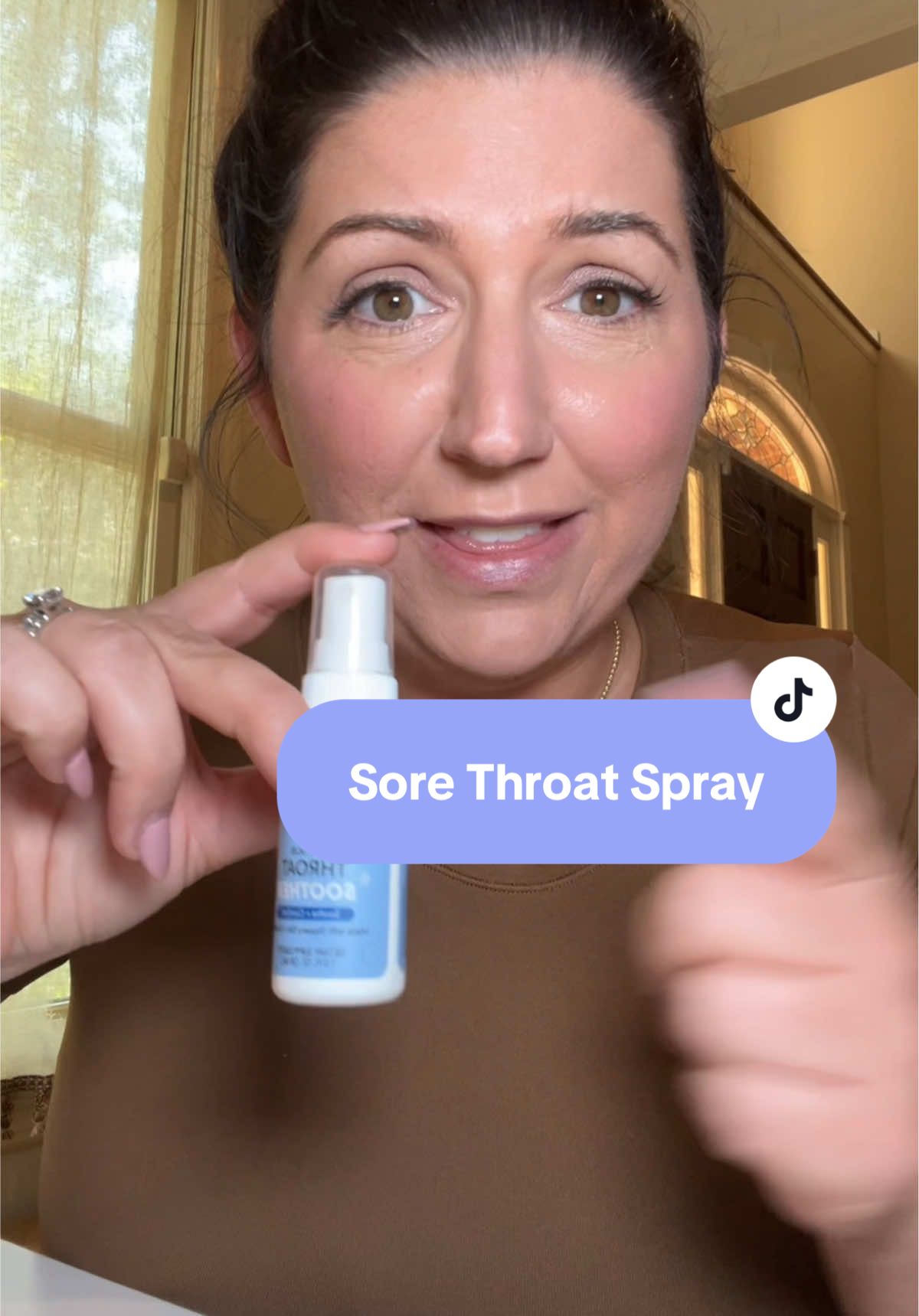 There ARE better alternatives this cold and flu season. #coldseason #fluseason #throatspray #sorethroat #sickseason 