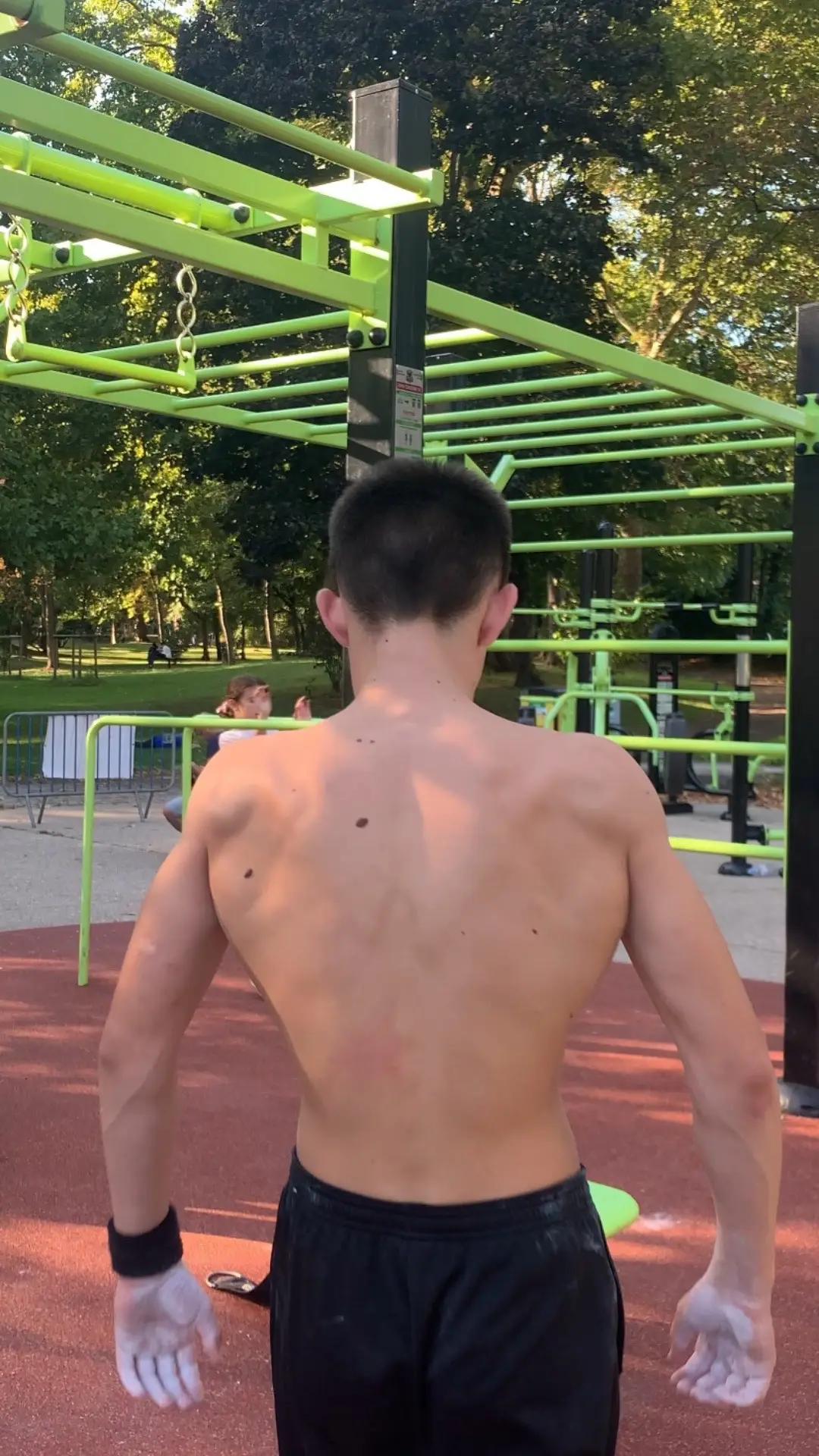 Il y’a des nouvelles et des anciennes photo ❤️🦾 #streetworkut #powerlifting #pourtoi #france🇫🇷 #muscu 