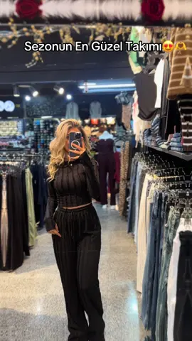 Parmak Geçmelidir🫶 4 Renk Seçeneği İle Mağazamızda😍 #fashion #kayseri #keşfetteyizzz 