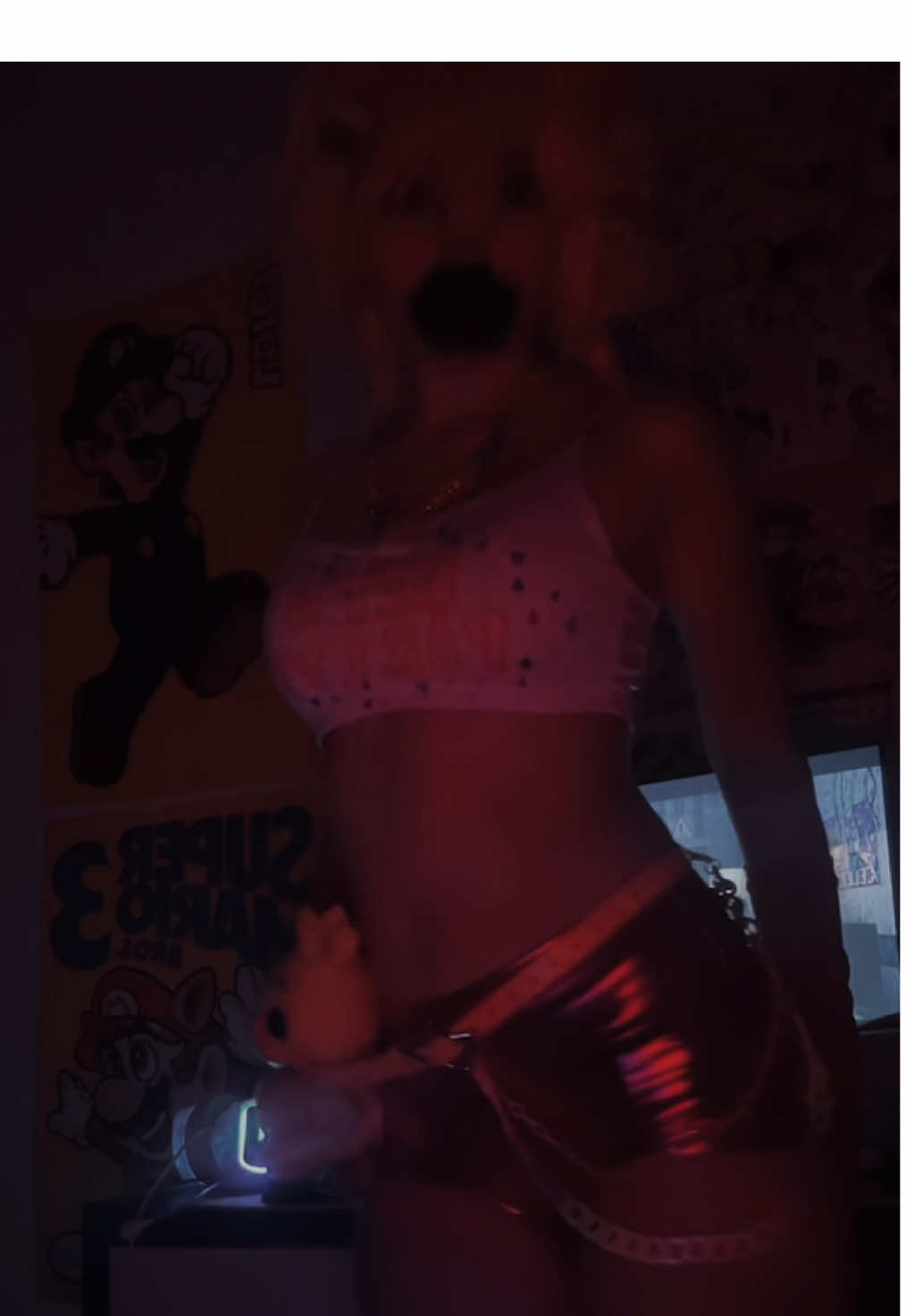 Not the lamp falling 💔 #fnaf #fivenightsatfreddy #toychica #fnafchica #fnafcosplay 