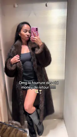 Je peux mourrir pour cette fourrure 😍🤎 #pfw #fourrure #fur #fauxfur #fauxfurcoat 