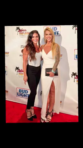 #genx #lesbiancouple #girlswithtattoos #wlw #finewine @Janelle 🌈🤌🏼🫘 