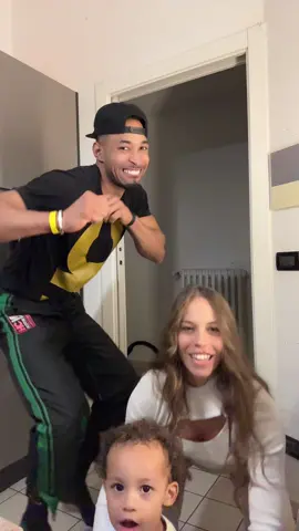 Amare anche nei momenti bui ♥️  #fyp #viral #couplegoals #familytime #LoveIsLove 