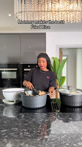 Shop my Pots and pans at tqfco.com Run don’t walk 😁 #fyp #viral #friedrice #mom #cook 