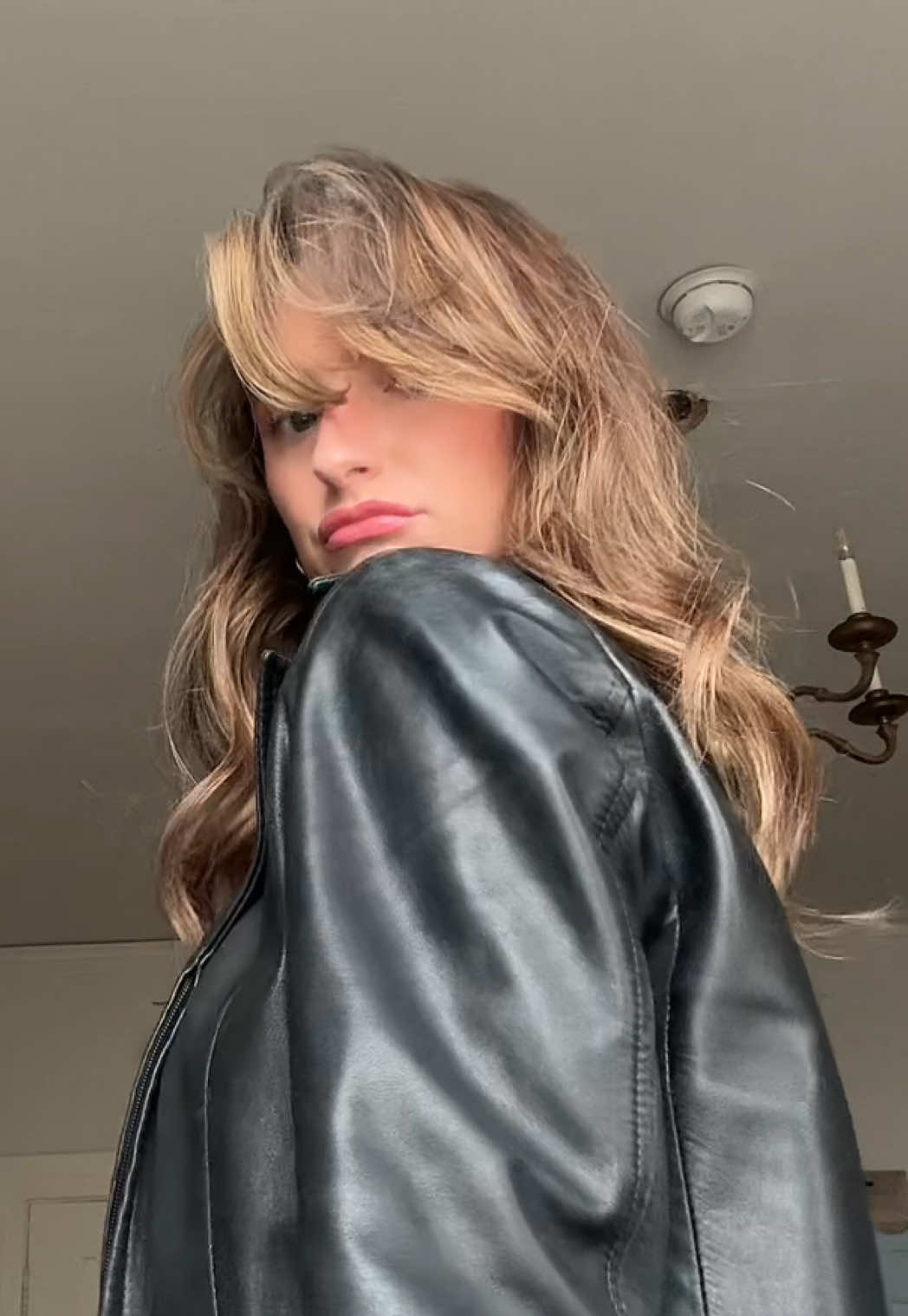 felt this outfit was very Lorelai Gilmore coded #lorelaigilmore #gilmoregirls #OOTD 