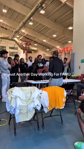 Just another day at work 🐍🏠 I was given a project that would to help increase student engagement within our department here @famu_1887 . After lots of planning and program development we have been able to launch the OUH Directors league full throttle this year.  My passion for Higher Education stems from my collegiate journey. The passion is strong and being able to develop programs like these help me to remember why it is I do what I do.  #famu #tallahassee #rattlers #ayyotk #contentcreator
