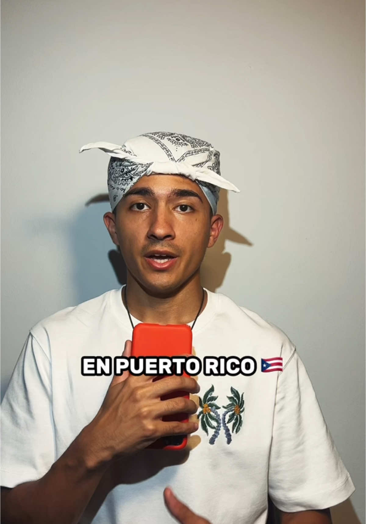 0.01% es poco pero es un MONTÓN 🫶🏻 “MI FAROL” 💡YA ESTÁ DISPONIBLE 🇵🇷 #artistaemergente #nuevoartista #fyp #parati #viral #puertorico #viralvideo #boricua #musica #nuevamusica #generourbano #cantante 