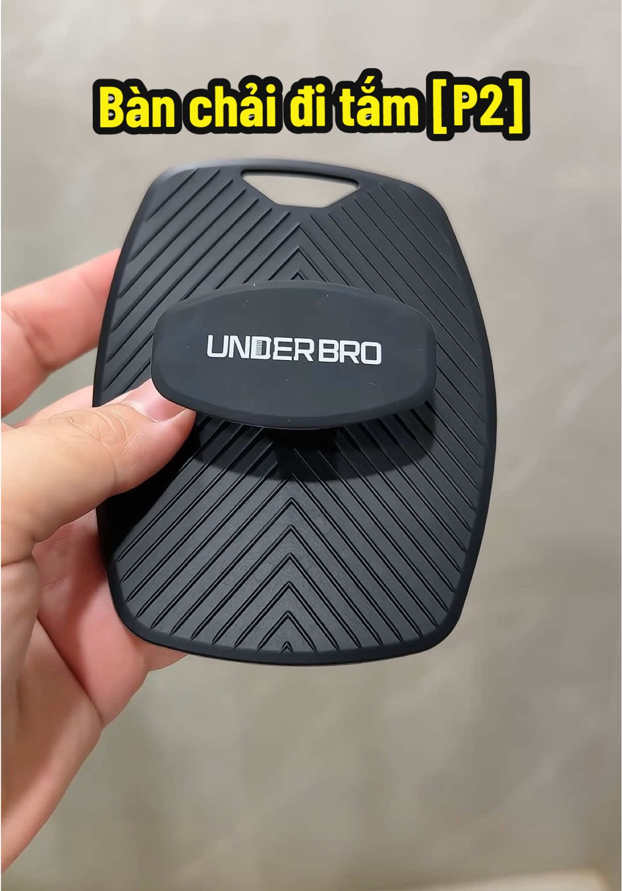 Trả lời @Thành Rabbit 🐰🐰🐰 Tắm rửa kì cọ toàn thân bằng cái miếng này nó vẫn khoẻ hơn bằng tay phải không ae cho tui ý kiến đi #banchaitamunderbro #banchaitam #underbro #tranminhdaily #review  @Trần Minh Đã Dùng 