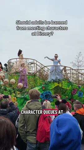 “Adults shouldn’t be allowed to meet the characters at Disneyland Paris” is such a boring take 🥱 Disneyland Paris could definitely do with some more meet and greet opportunities, but it’s not down to use to decide who should and shouldn’t be allowed in line.  #disney #disneylandparis #dlp #disneyparis #disneylandparistips #disneyadult 
