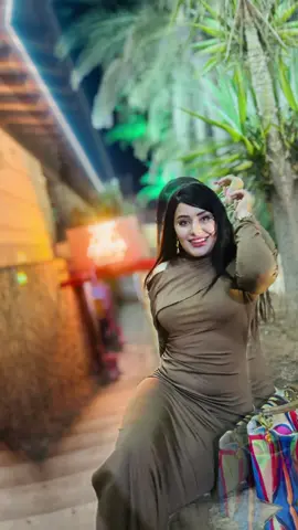 La vraie beauté, c’est la confiance qu’on dégage… et moi je la porte comme une couronne 👑✨ » y #S#SelfLoveC#CleopatraVibesB#BeautyQueenG#GlamLifeMakeupInspo