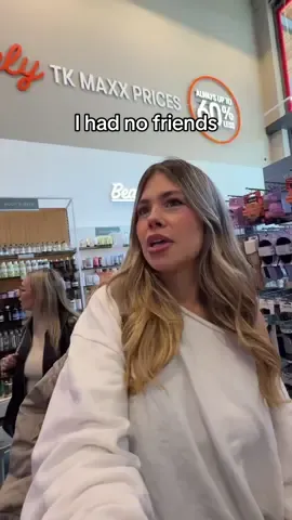 My first girly day out of the house since having baby girl, I didn’t have any friends when I had koazy lol so this was a first for me especially being out and about breastfeeding, such new territory 😅 AND tried my first matcha??? Is it supposed to just taste like milkshake?😂