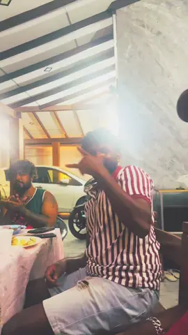 සිදි බිදි ආදරේ.❤️‍🔥⚫️#viralvideo #trnding #foryoupage#fyp#parati @Chathu Boy 💔😜 @malee Boy.😊 