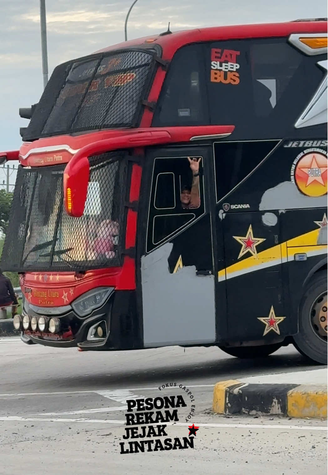 Morning vibes bintang utara putra x bintang utara 39 masuk gerbang tol tebing tinggi sumatera utara 📸🏁 . . #bintangutaraputra #bintangutara #gerbangtoltebing #exittoltebingtinggi #pesonarekamjejaklintasan 
