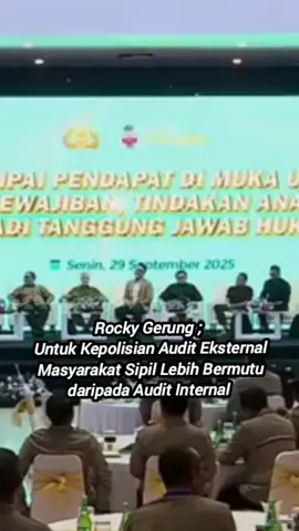 Kapolri Jenderal Listyo Sigit Prabowo sempat terlihat mencatat ketika Akademisi Rocky Gerung menyampaikan kritik terkait audit kepolisian dalam acara Dialog Publik Polri pada Senin (29/9/2025). Selain itu, Rocky juga menyinggung gelombang demonstrasi yang terjadi di Nepal hingga Prancis. #reformasikepolisian #transformasipolisi #rockygerung #fypシ #fyppppppppppppppppppppppp 