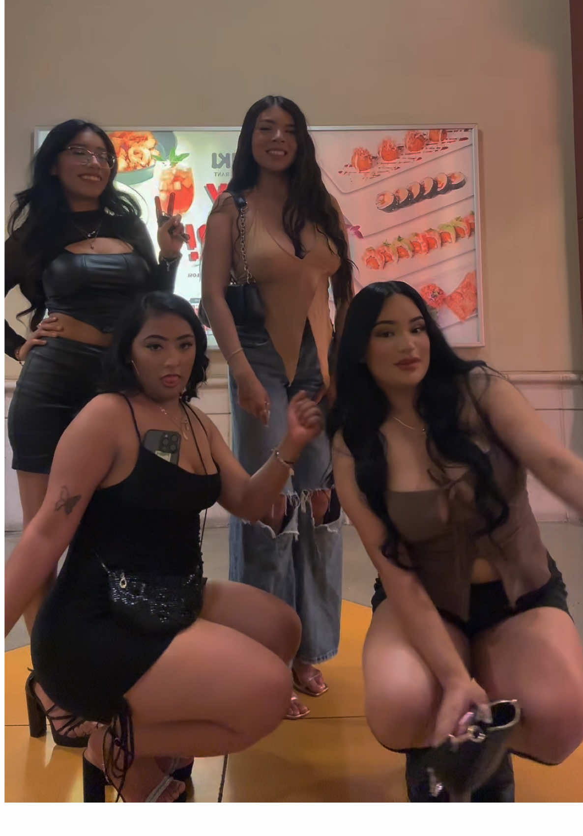 #latinas #foryoupage #CarmenLeyva #girlsnight 