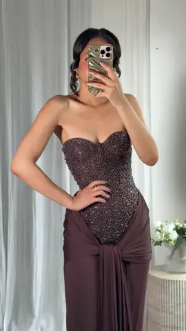 This @Babyboo is pure sophistication 🤎 #dress #occasiondress #maxidress #browndress 