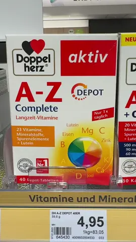 Doppelherz aktiv A-Z Complete Langzeit-Vitamine, A'dan Z'ye 23 farklı vitamin, mineral ve eser elementi tek bir tablette birleştiren kapsamlı bir takviyedir. Özel Depot etkisi sayesinde, içerdiği besin maddeleri gün boyunca vücuda yavaş yavaş salınır ve böylece sürekli bir tedarik sağlar. Lutein, demir, magnezyum, çinko, selenyum, iyot, kalsiyum, D, B vitaminleri ve C vitamini gibi önemli bileşenleriyle genel sağlığı, bağışıklık sistemini ve enerji metabolizmasını destekler. Sadece günde 1 kez almanız yeterlidir. Günde 1 adet tableti yeterli miktarda su ile birlikte, tercihen ana öğünlerden biriyle alınız. Tavsiye edilen günlük tüketim miktarını aşmayın. Takviye edici gıdalar normal beslenmenin yerine geçmez. #doppelherz #azvitamin #multivitamin #sağlıklıyaşam #dmxroosmanstyle 
