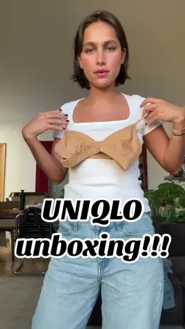 @UNIQLO Europe unboxing !!!!!  #unboxing #fyespaña #fyspain #uniqlounboxing #españamadrid 