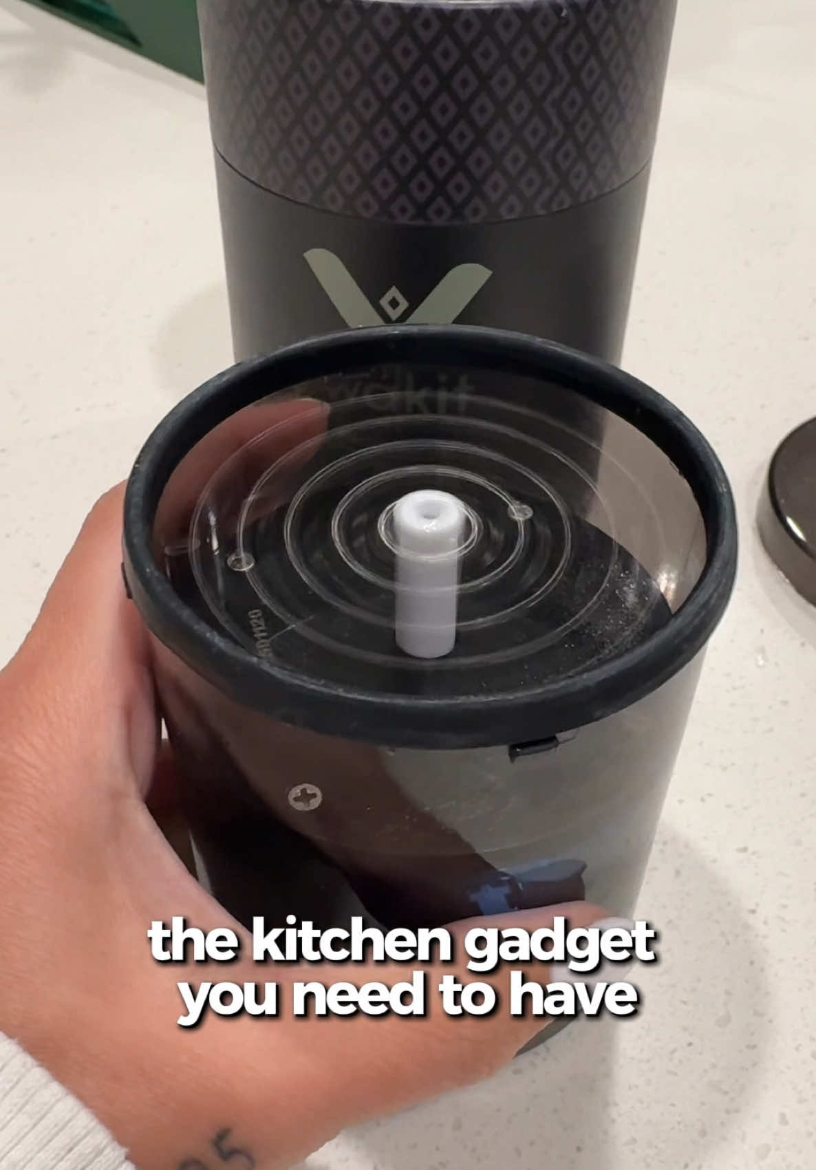 If you don’t have a @WakitGrinders yet, you’re missing out ✌🏼☺️ . . . #grinder #tiktokshop #wakit #kitchengadgets 