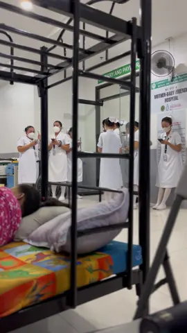 Kakatapos lang mag-dede ng anak ko, then I found this in my gallery. This was during our journey in the hospital dahil 30 weeks lang lumabas si baby 😢. I was so exhausted kasi 1.2 kilo lang siya that time and we stayed in the NICU for almost 7 weeks. These OJTs sang a song since last day na nila ng duty sa hospital. That time, super down ako dahil iniisip ko palagi ang kalagayan ng anak ko, at sakto namang kumanta sila kaya sobrang hagulgol ko 😭. At least they gave me some comfort. Good job mga ading na nag-OJT sa Conrado F. Estrella Regional Medical Center, Rosales Pangasinan 🫶🏻❤️ This was last April 8, 2025, halos 5 days pa lang kami sa NICU. A reminder that God is truly our Comforter and Healer 🙏✨ Ngayon, malaki na si baby ko, at walang hanggan ang pasasalamat ko sa Panginoon ❤️