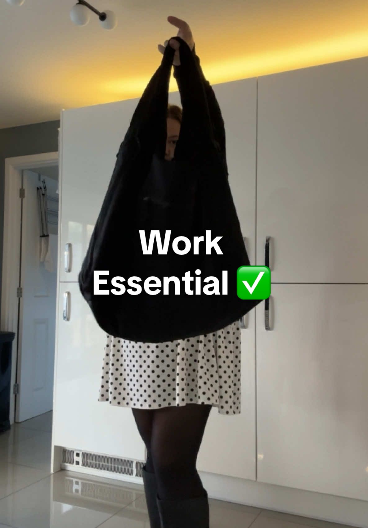 The perfect work/everyday bag that fits everything and more ✅ #workoutfit #tiktokmadebuyit #dealdrop #foryoudays 
