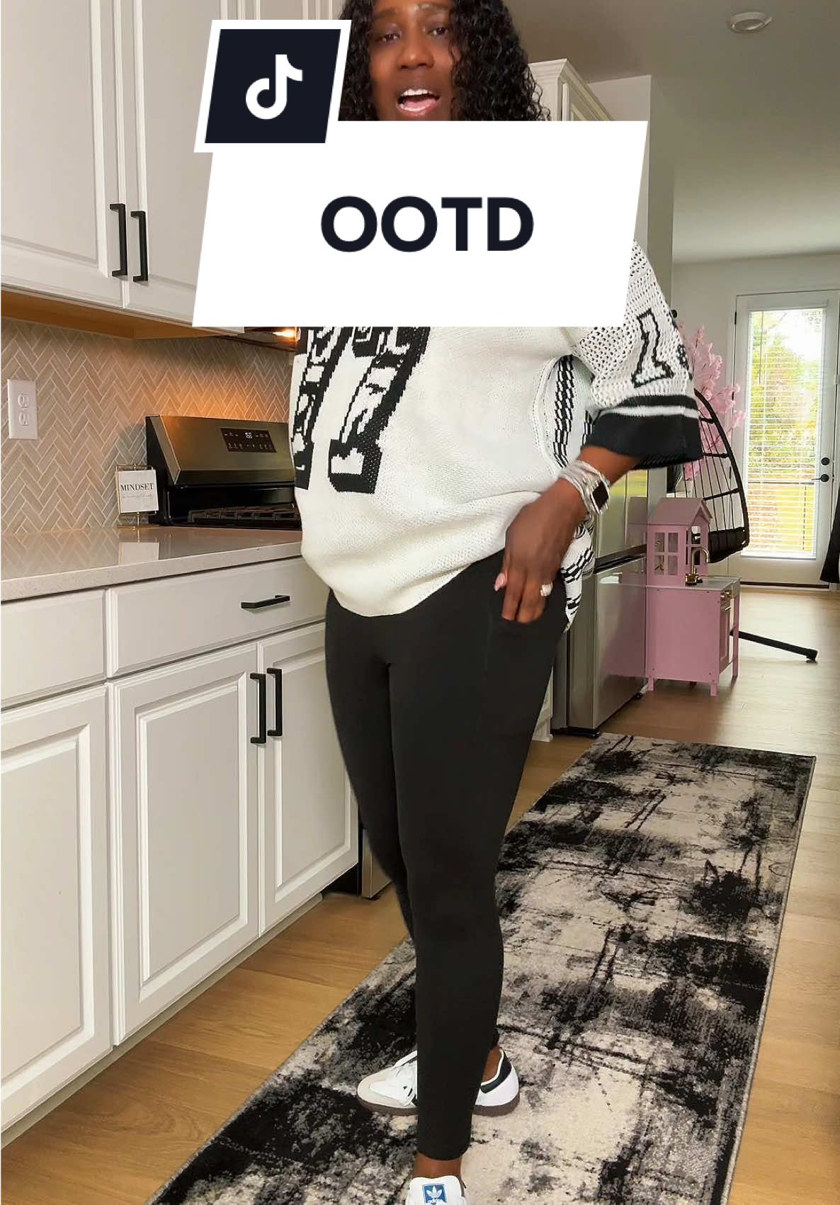 OOTD Effortless, cozy, and streetwear chic all in one. #FallDealsForYou #OOTDFall #StreetwearStyle #BlackFridayTikTokShop #FallFashion 