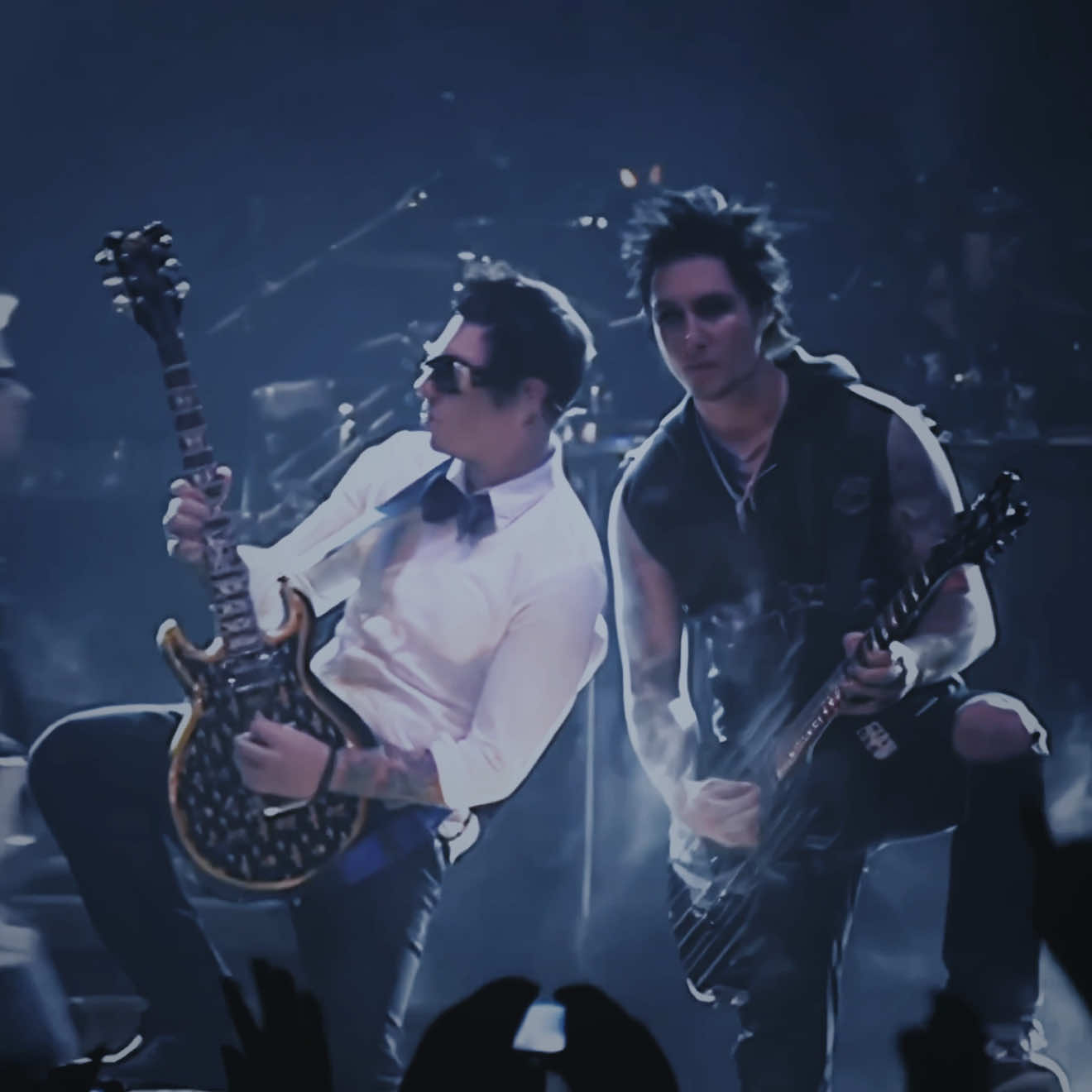#zackyvengeance #synystergates || me when im a goated duo  -  tags - @★𝐑𝐎𝐍𝐍𝐈𝐄★ @Skylar @𝐀𝐥𝐞｡𖦹°‧ @jo🦇 ⊹ 🇵🇭 @Vinny🦇🚦(No.1 GC lover!!) @brooke 🦇🕸️ @soad..editz༒☆ @击̸ taryn🦇⋆⸜ ⊬ @𝓛𝓮𝔁 (i’m sorry if i forgot to tag u 😔) - #zackyvengeanceedit #synystergatesedit #avengedsevenfold 