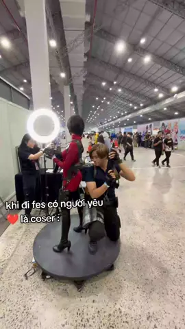 Có người yêu là cosplayer#residentevil #adawong #leonkennedy #cosplay #festival #hobbyhorizon2025