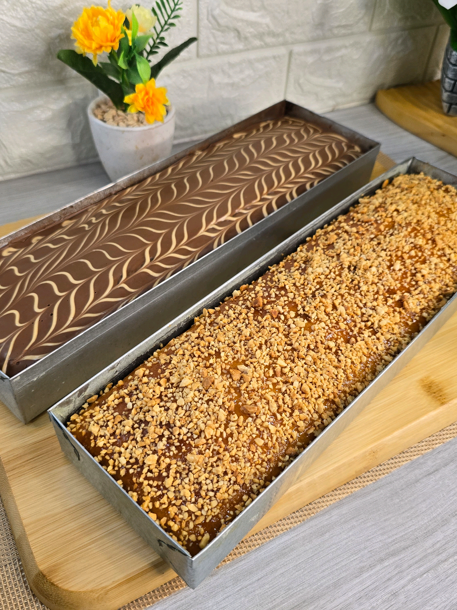 موسكوتشو فالمول الاسطوري بذوقين وبزوج حبات بيض فقط✨️خفيف ومهوي وناجح💯على قناتي مملكة ام جزائرية 👑 📌موسكوتشو الفانيلا: 2حبات بيض،نصف كاس سكر،نصف كاس زيت،نصف كاس حليب دافي ،رشة ملح،فانيليا،قشور الليمون،ملعقة صغير نشاء،كاس فرينة،10غ خميرة،ملعقة صغيرة لاجولي،ملعقة صغيرة خل  📌 موسكوتشو الشكولا: 2حبات بيض،نصف كاس سكر،نصف كاس زيت،نصف كاس حليب دافي ،رشة ملح،فانيليا،2ملاعق كاكاو بني،كاس الاربع فرينة،ملعقة صغيرة شكولاطة طلي،ملعقة صغيرة لاجولي،ملعقة صغيرة خل #موسكوتشو #كيك #حلويات #المول_الاسطوري @Mamlaka dz 🇩🇿 