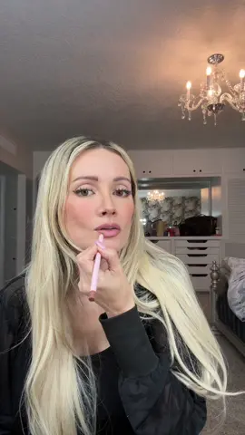 Trying @Tana Mongeau x @tarte cosmetics 💜