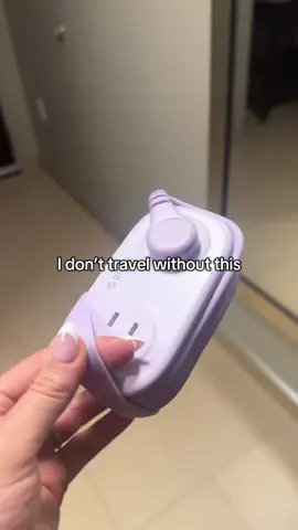 A compact power strip so I can plug in everything I need to plug in when traveling!👏🏼👏🏼 #travelnecessity #travelhack #travelmusthave 