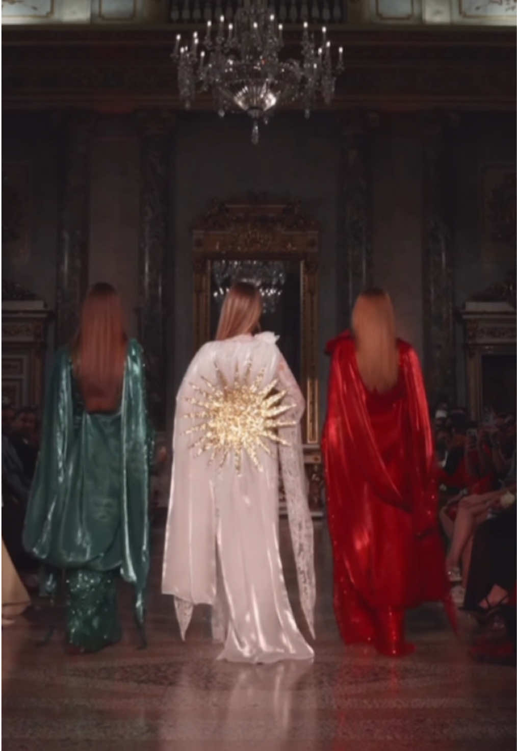 KURDISTAN AT MILAN FASHION WEEK ❤️☀️💚 #daweta_kurdî #pourtoii #for #fashion #foryoupage❤️❤️ 