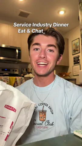 Service Industry dinner time 😎 I honestly had such a great night at work and I decided to treat myself to a little sheetz afterwards 😎 @Sheetz @Core Power by fairlife @LaCroix Sparkling Water #pittsburgh #trending #sheetz #tastetest #foodreview 