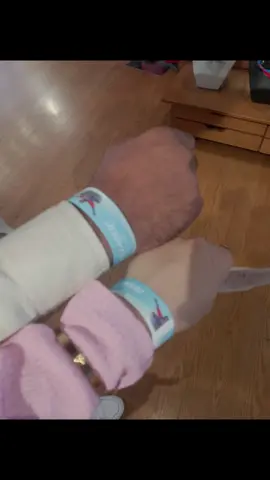 المهم احنا سواء 🥺💗💗💗💗💗🫂