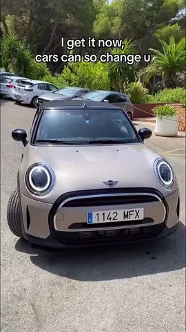 I can’t explain it 😂 #itjusthappens #thosewhogetit #onthisday 