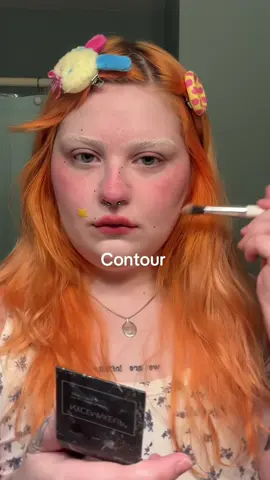 Always remember to accentuate the contours of your face and not someone else’s it always looks better! ##contouring##contourtutorial##makeuptutorial ##jungoojuul##pretty 