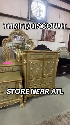 PLZ nobody buy the gold furniture or true religion 😍 im coming #atlanta #stockbridge #atl #discountstore #thriftshop 