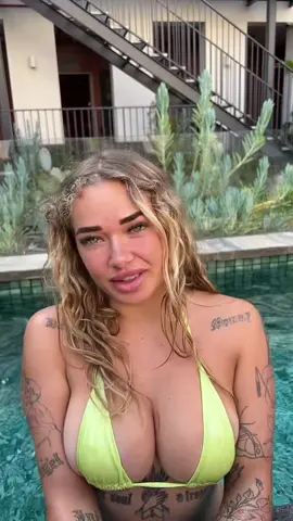 Creo que se puso 😥 #viral #parati #swimmingpool #funnyvídeos 