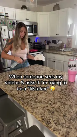 House Bunny will always be a classic💖💖💖 Don’t remember the profile of the girl I stole this idea from. 