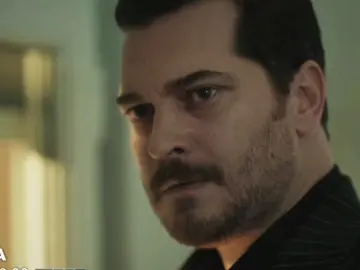 Rüya'ya aşık... #eşsan #eşrefrüya #cagatayulusoy #demetozdemir #keşfetteyizzz 