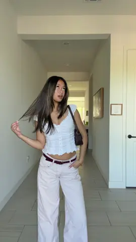 monochrome-ish outfit #outfitinspo #fitcheck #OOTD #outfitideas #falloutfits 