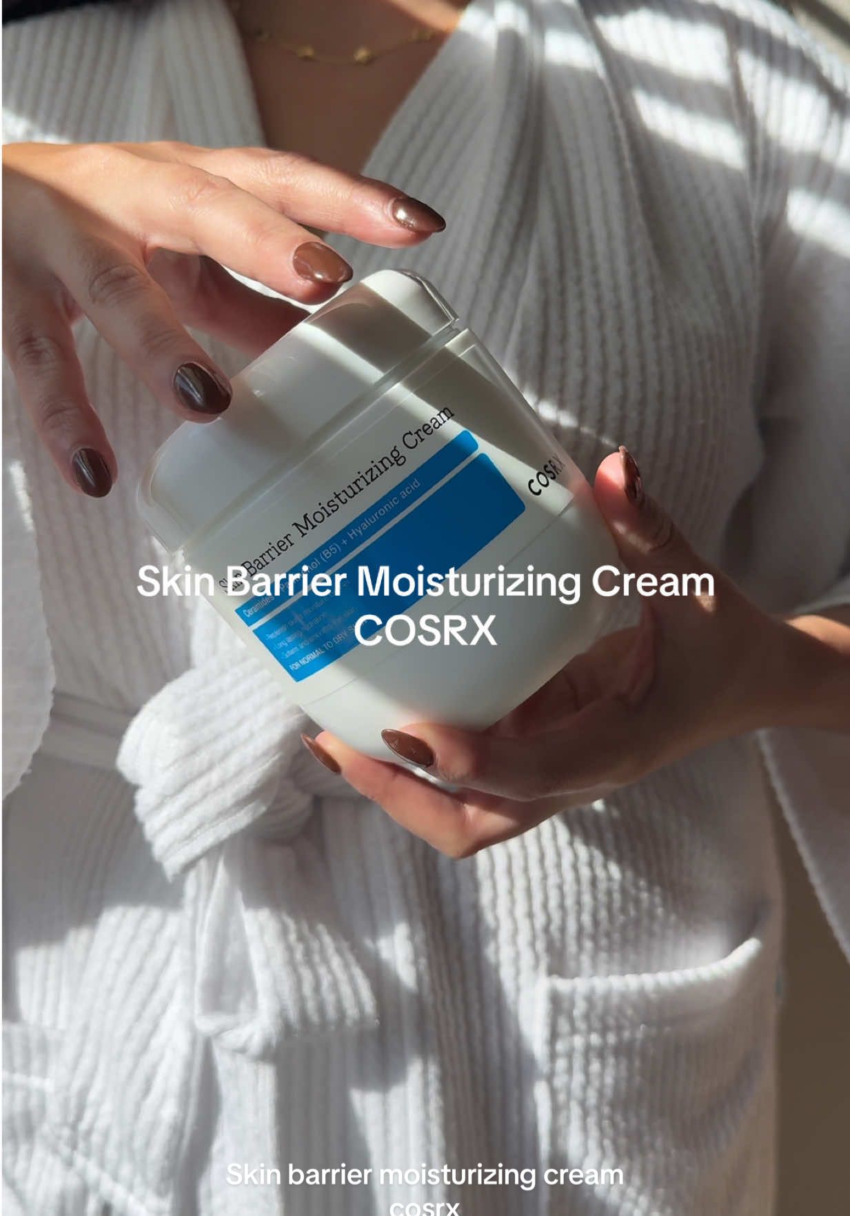 This cream will be a before and after on your skin🧖🏻‍♀️  @COSRX Official @4AM Marketing – Saebyeok Naesi  #COSRX #KoreanBodyCare #BodySkinBarrierCream #BodyCream #BodySkincare